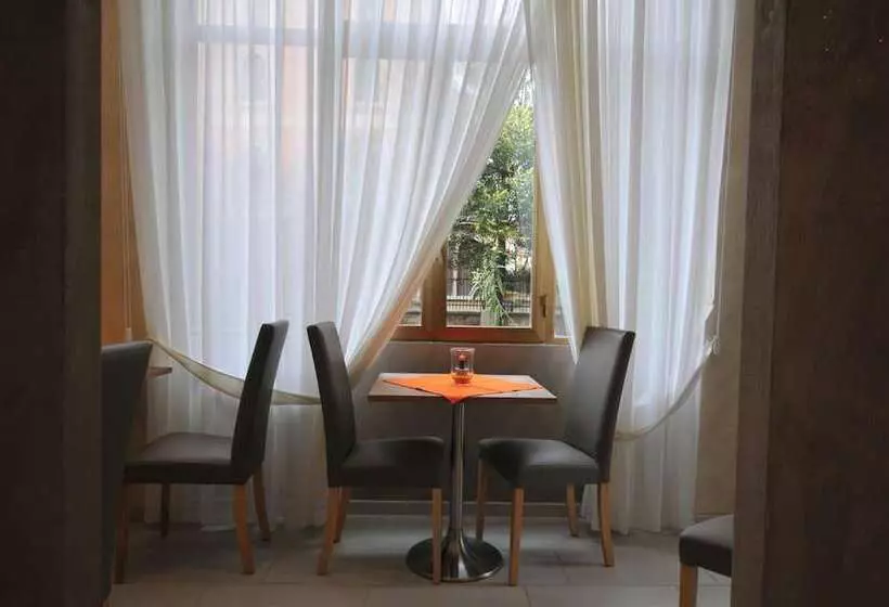 Fotos del hotel Montecarlo:  12