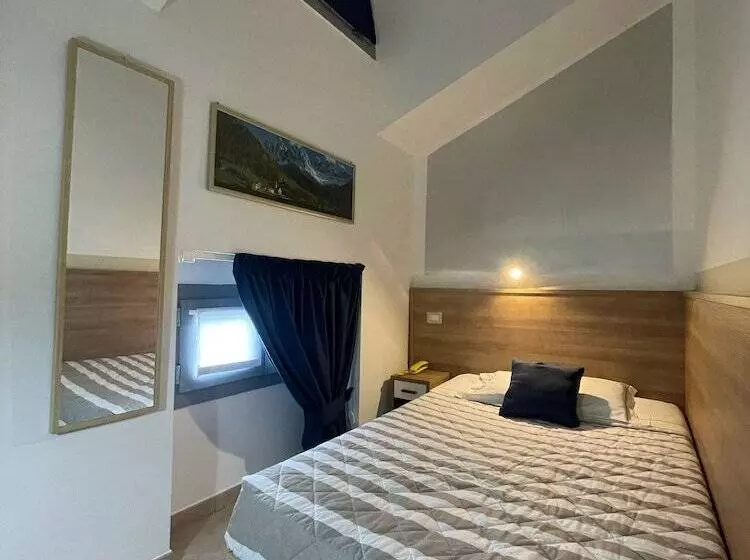 Fotos del hotel Montecarlo:  24