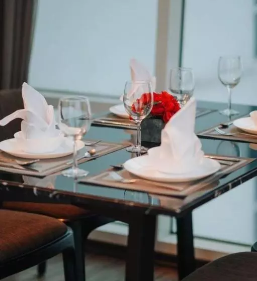 Fotos del hotel Maritime Luxury Suites:  5