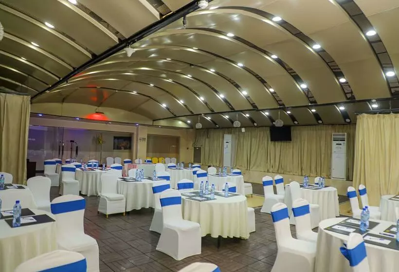 Fotos del hotel Golden Tulip Addis Ababa:  4