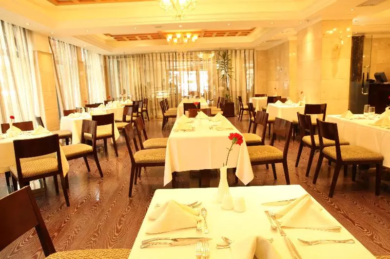 Fotos del hotel Golden Tulip Addis Ababa:  6