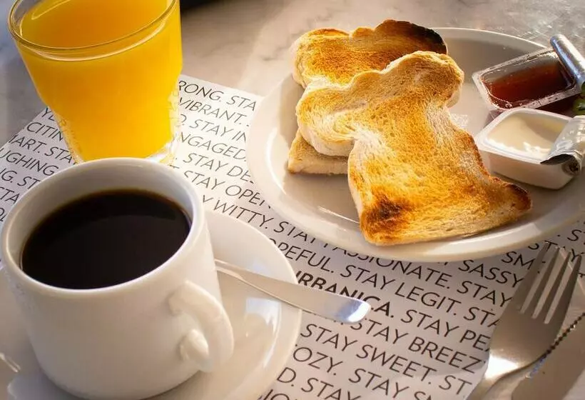 Fotos del hotel Urbanica The Libertador:  4