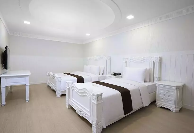 Busan Beach  Busan Songdo