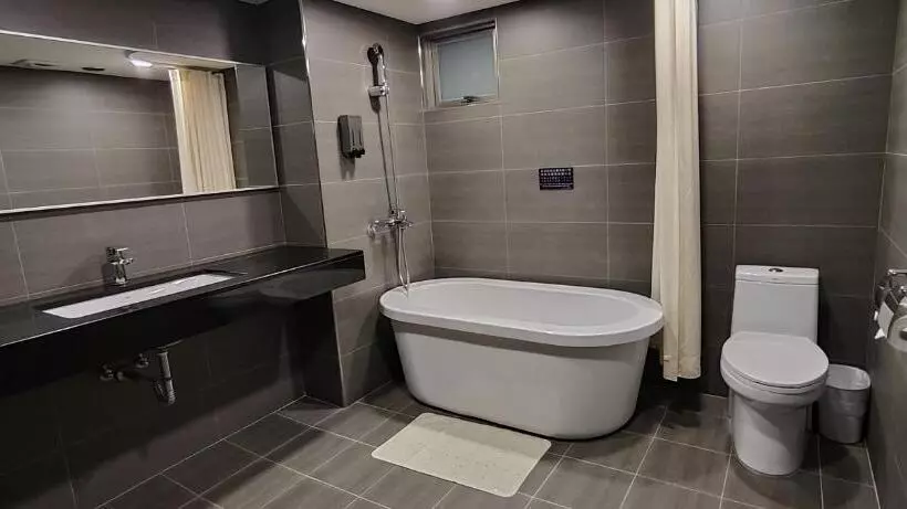 Fotos del hotel Ta Lee:  11