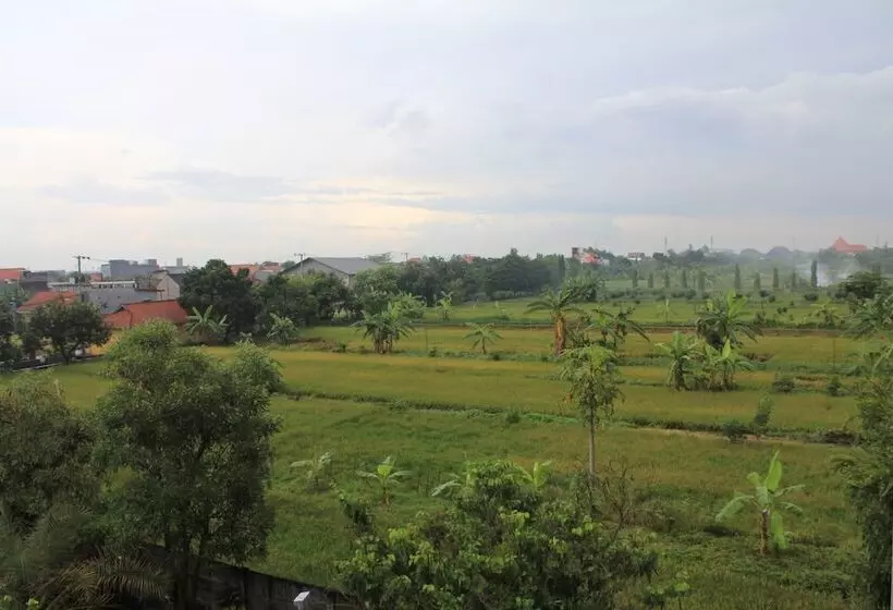 Fotos del hotel Tilamas Juanda:  11