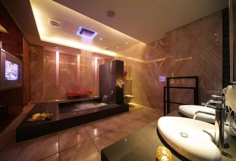 Fotos del hotel Moonshy Boutique Motel Taichung:  4