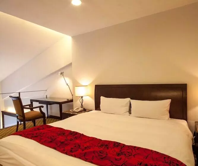 Fotos del hotel Les  Tainan:  16