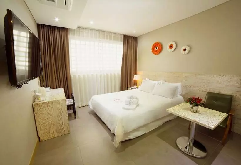 Fotos del hotel Reve Boutique:  12