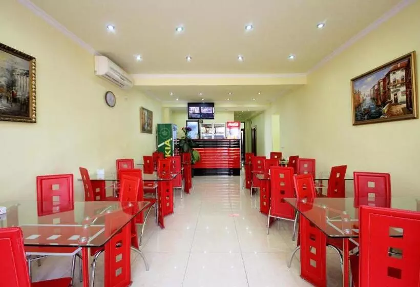 Fotos del hotel Family:  3