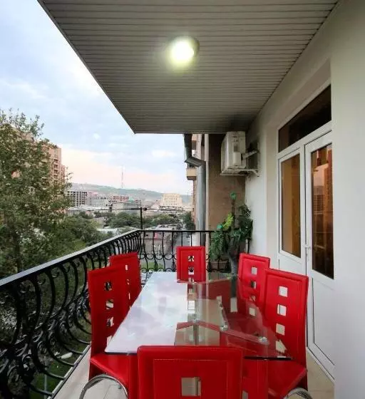 Fotos del hotel Family:  4