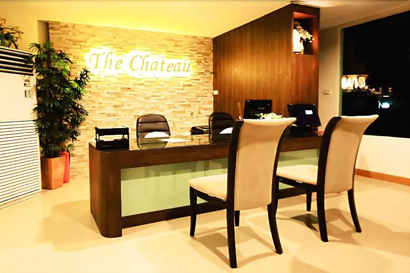 Fotos del hotel The Chateau Luxury Serviced Apartment:  4