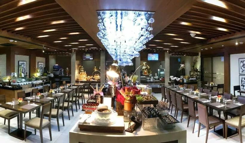 Fotos del hotel Golden Prince Hotel And Suites:  6