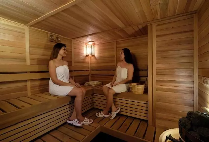 Fotos del hotel Golden Prince Hotel And Suites:  5