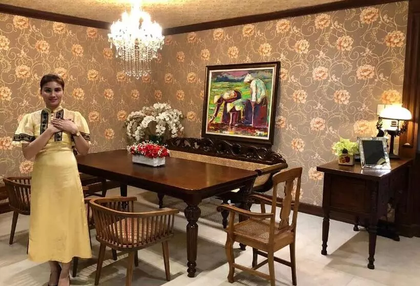 Fotos del hotel Golden Prince Hotel And Suites:  19