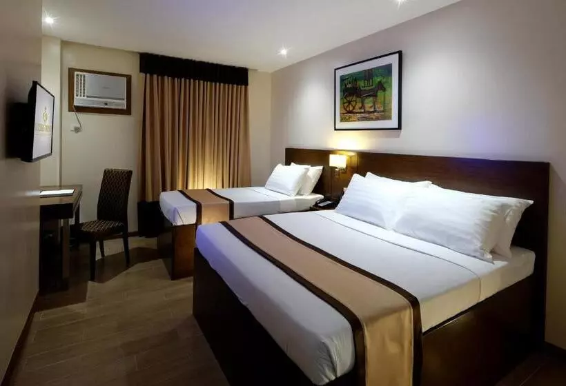 Fotos del hotel Golden Prince Hotel And Suites:  2