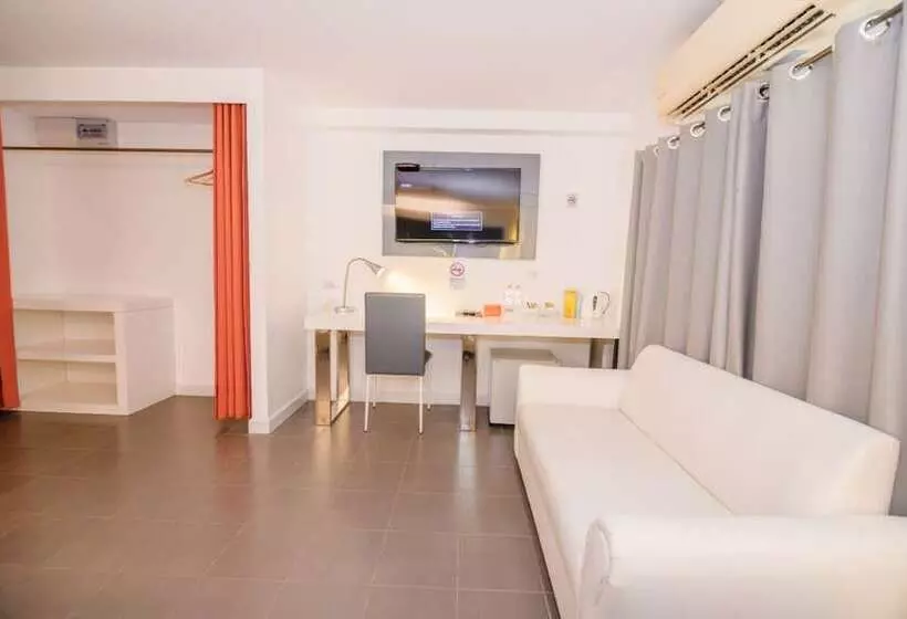 Fotos del hotel The Original Orange Rooms:  17