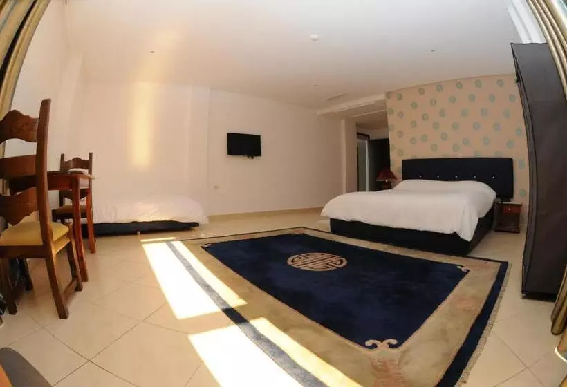 Fotos del hotel Free Zone:  14