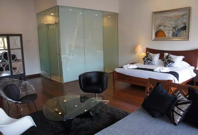 Fotos del hotel Heeren Palm Suites:  16