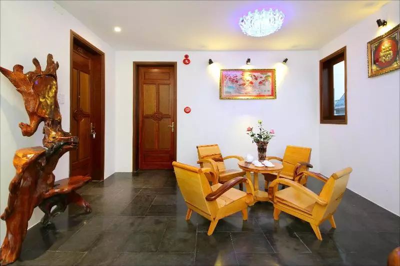 Fotos del hotel Truc Huy Villa:  2