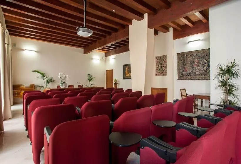 Fotos del hotel Flora:  5