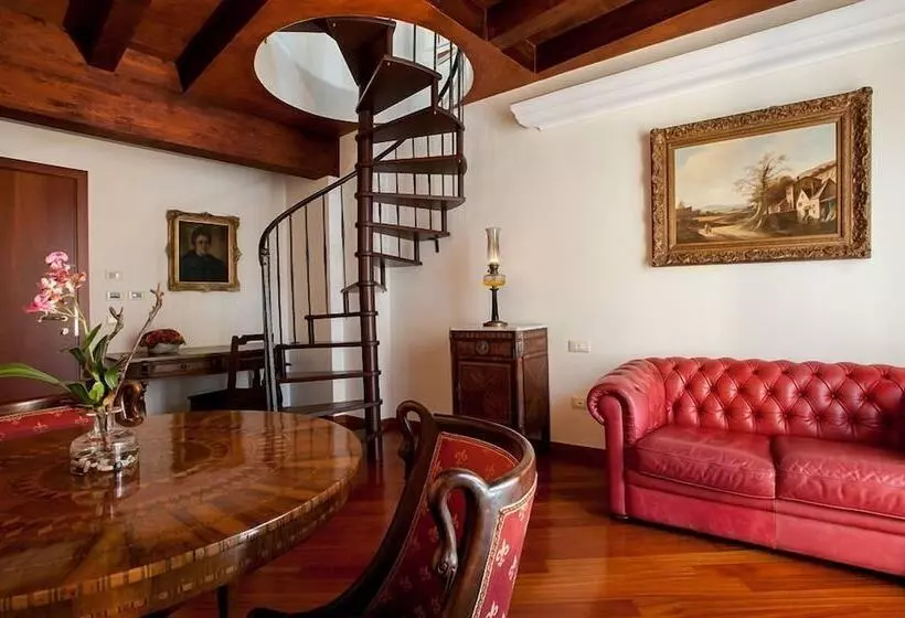 Fotos del hotel Flora:  11