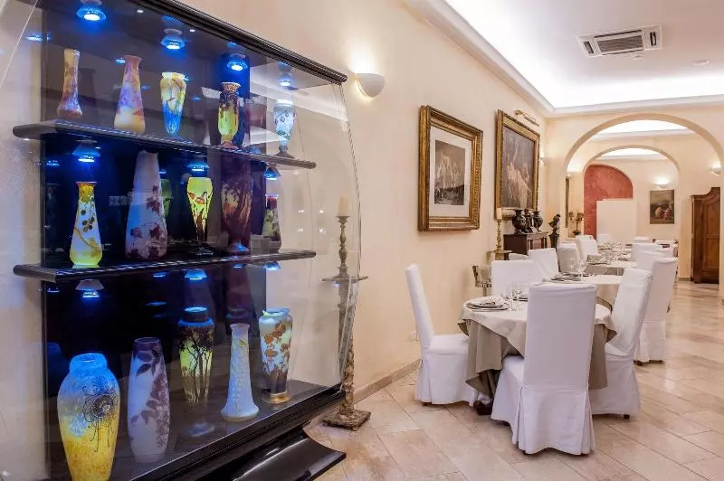 Fotos del hotel Flora:  13