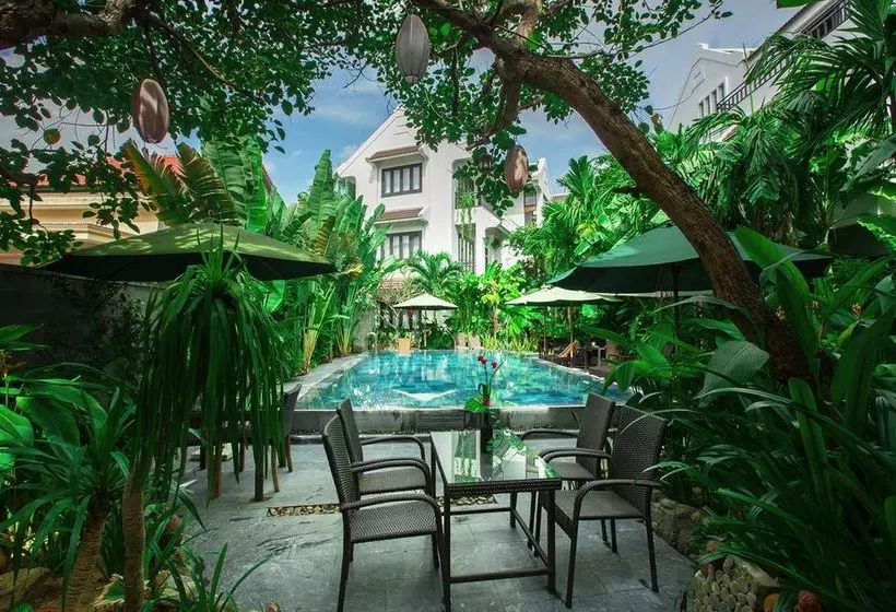 Fotos del hotel East West Villa:  2