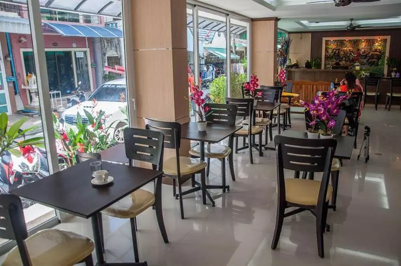 Fotos del hotel Patong Mansion:  11