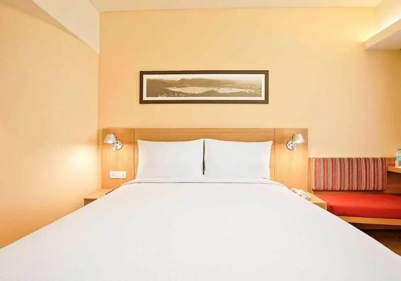 Fotos del hotel Ibis Chennai City Centre:  17