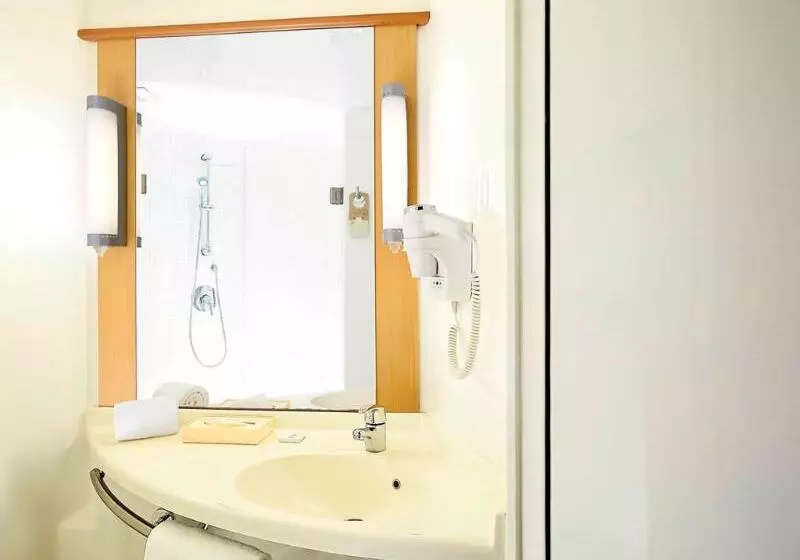 Fotos del hotel Ibis Chennai City Centre:  6