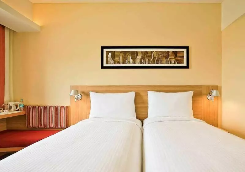 Fotos del hotel Ibis Chennai City Centre:  10