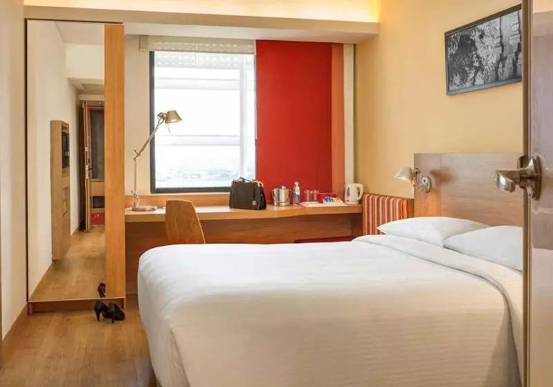 Fotos del hotel Ibis Chennai City Centre:  2