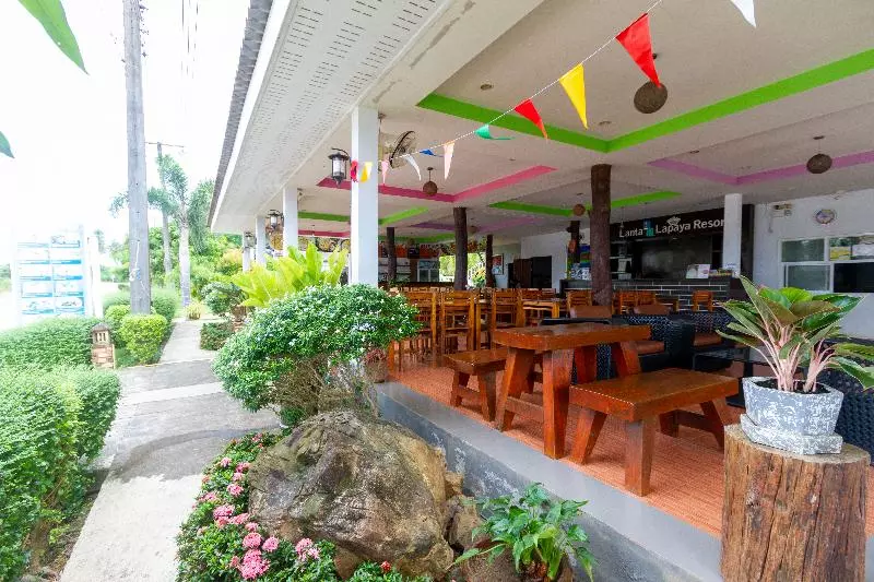 Fotos del hotel Lanta Lapaya Resort:  2