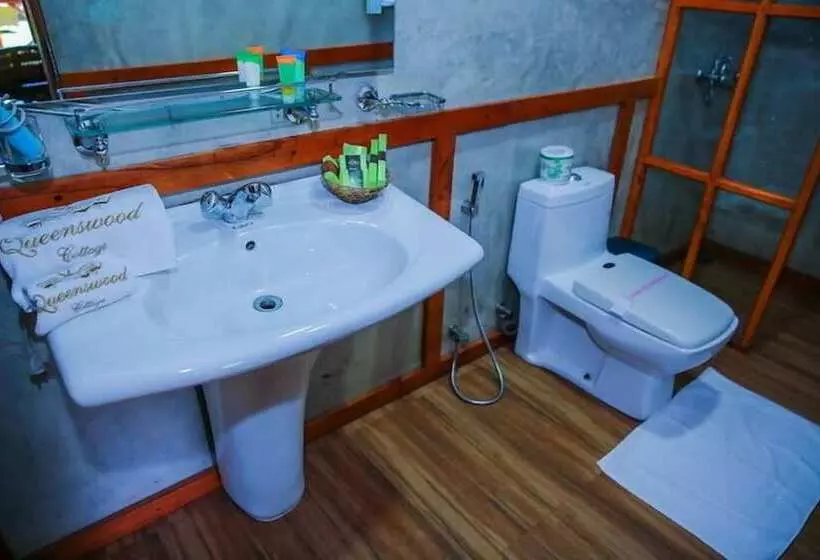 Fotos del hotel Queenswood Cottage:  6