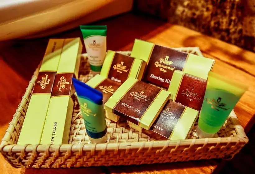 Fotos del hotel Queenswood Cottage:  14