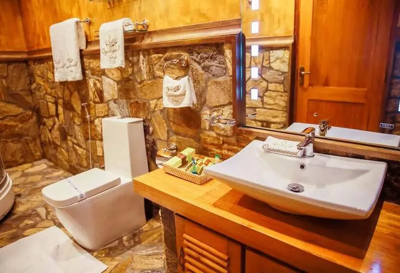 Fotos del hotel Queenswood Cottage:  25