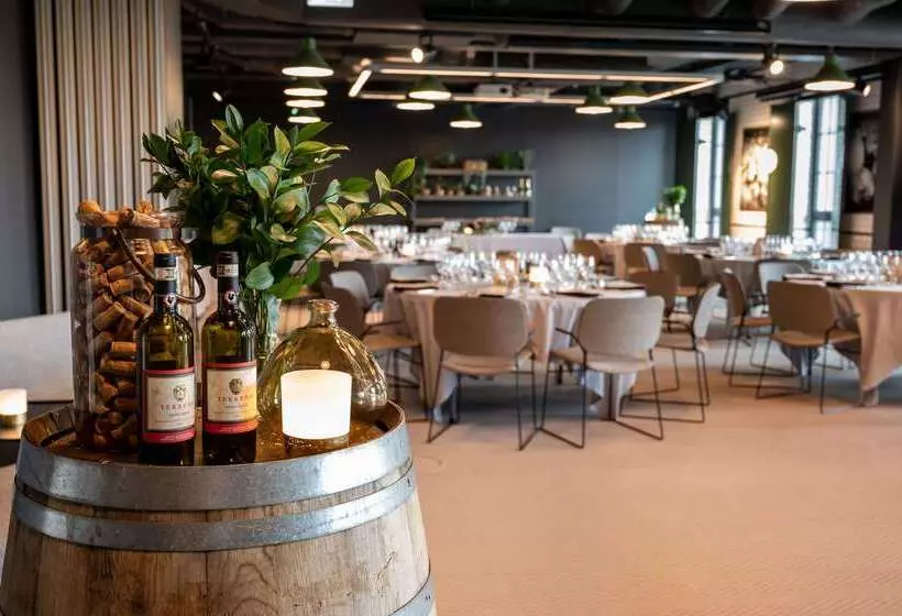 Fotos del hotel The Winery , Worlds Crafted:  9