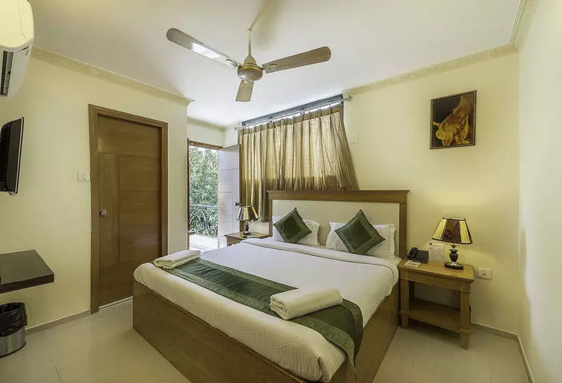 Fotos del hotel Treebo Trend Woodsvilla Suites Bapu Nagar:  2