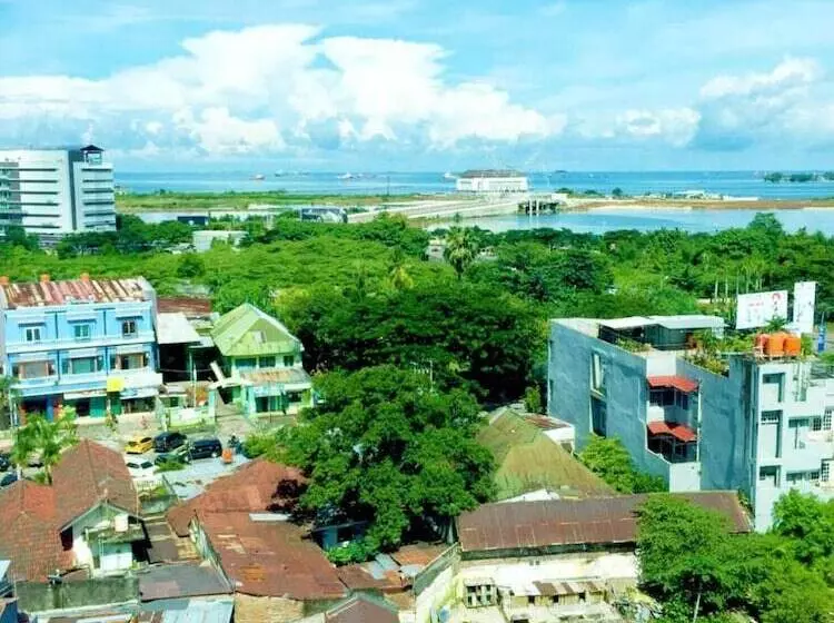 Fotos del hotel Travellers Hotel Phinisi:  7