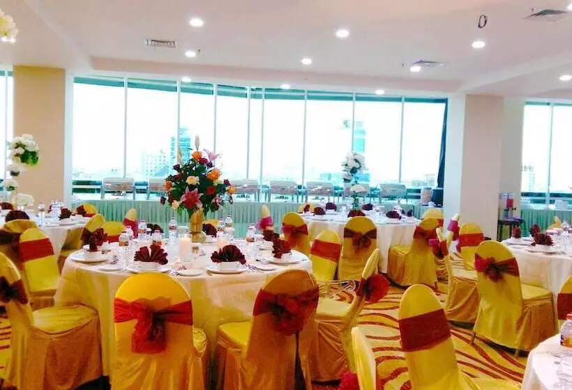 Fotos del hotel Travellers Hotel Phinisi:  17