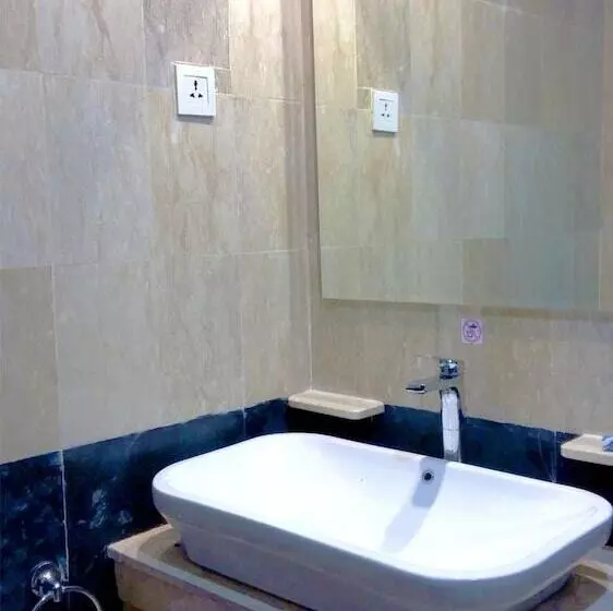 Fotos del hotel Travellers Hotel Phinisi:  21