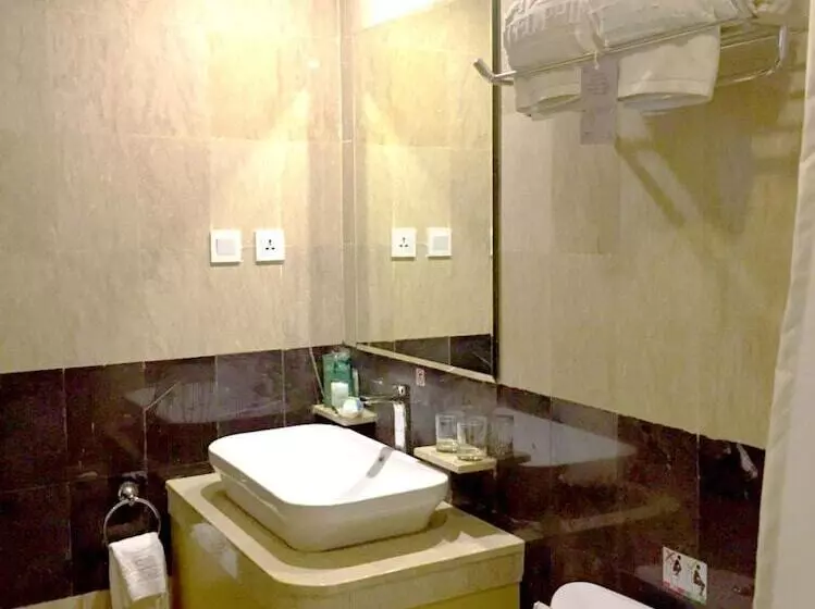 Fotos del hotel Travellers Hotel Phinisi:  24