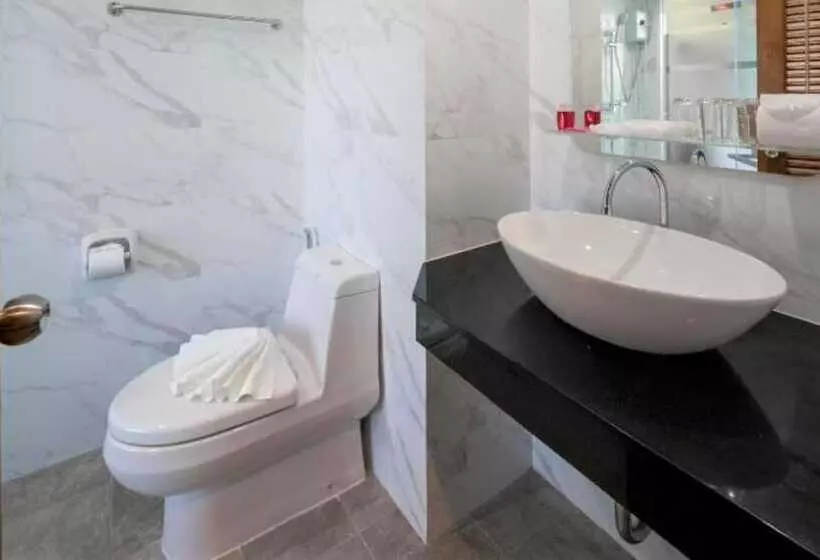 Fotos del hotel Lemon Tree Naturist Resort Naiharn Beach Phuket:  16