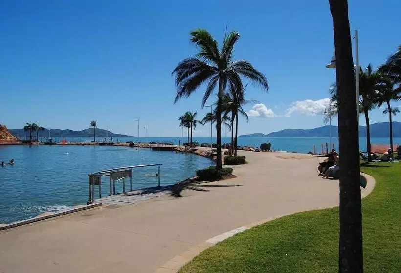 Fotos del hotel Shoredrive Motel:  2