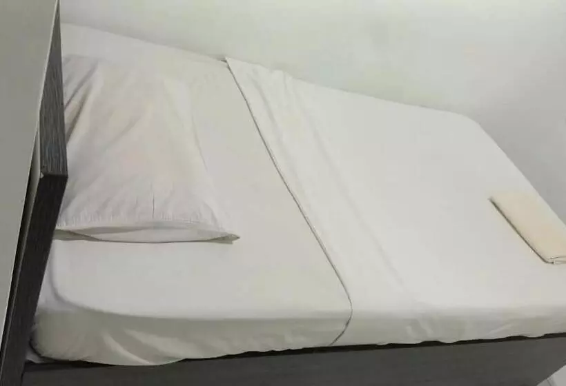 Fotos del hotel Checkedinn:  14