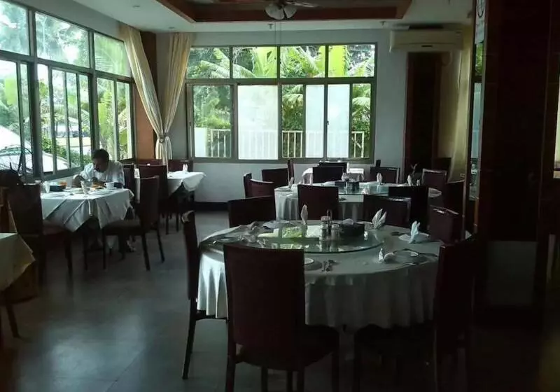 Fotos del hotel Emerald:  3