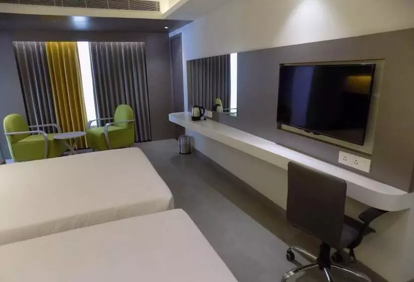 Fotos del hotel Zibe Hyderabad By Grt S:  8