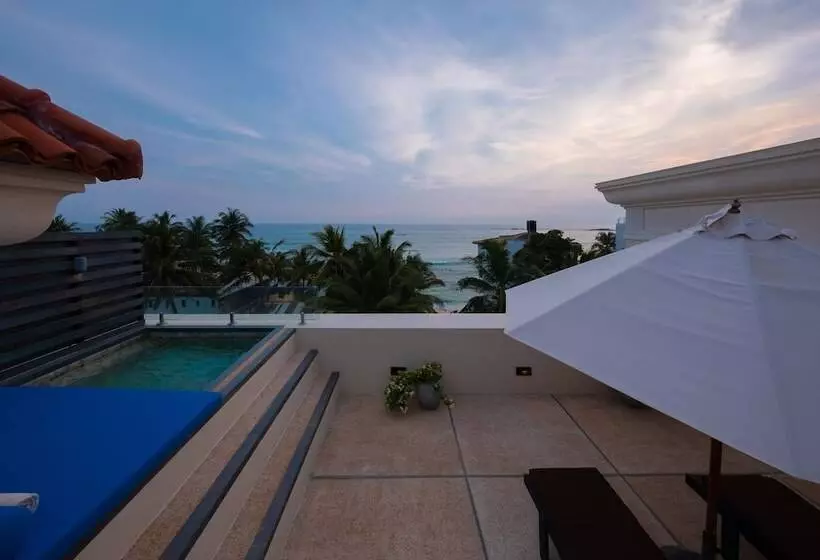 Fotos del hotel Sergeant House:  12