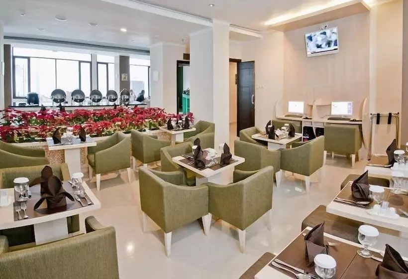 Fotos del hotel Travelday Bandung:  4