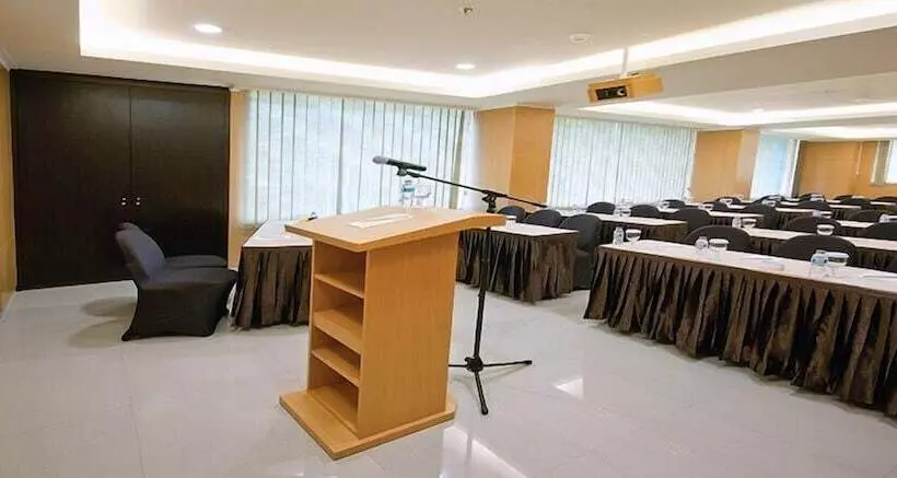 Fotos del hotel Travelday Bandung:  8